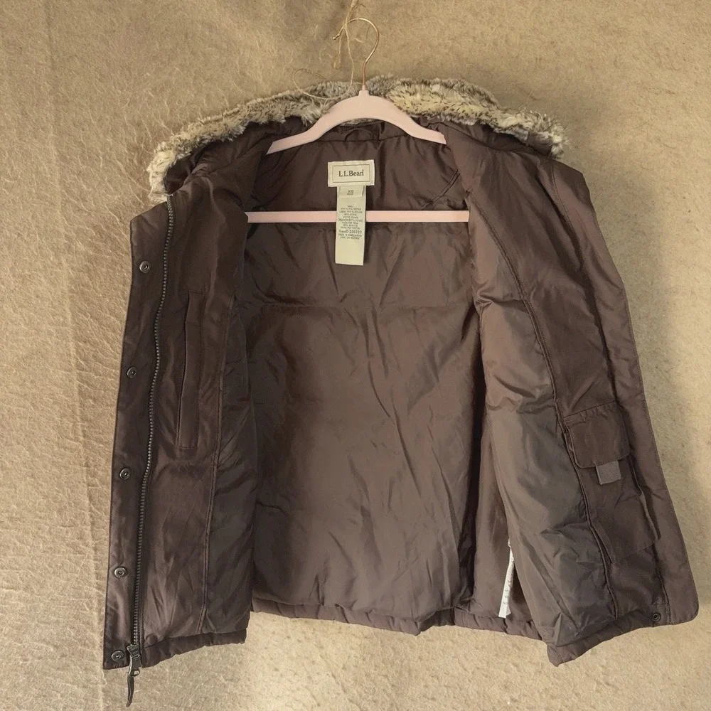 LL Bean Goose Down Puffer Vest Womens‎ Sz XS Brown Faux Fur Removable Collar